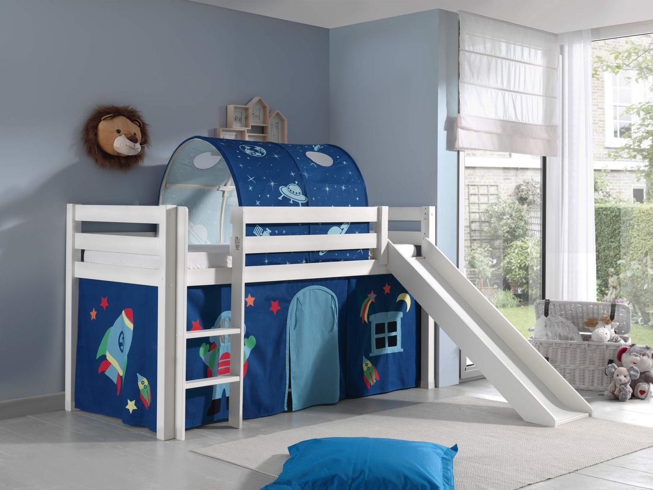VIPACK Spielbett Pino inkl. Rutsche mit Textilset Vorhang und Tunnel 