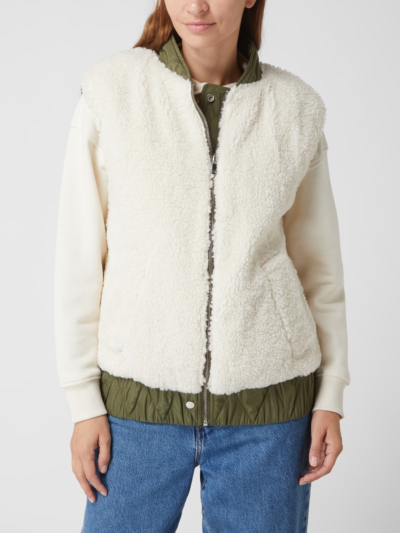 Wendeweste aus Teddyfell in khaki