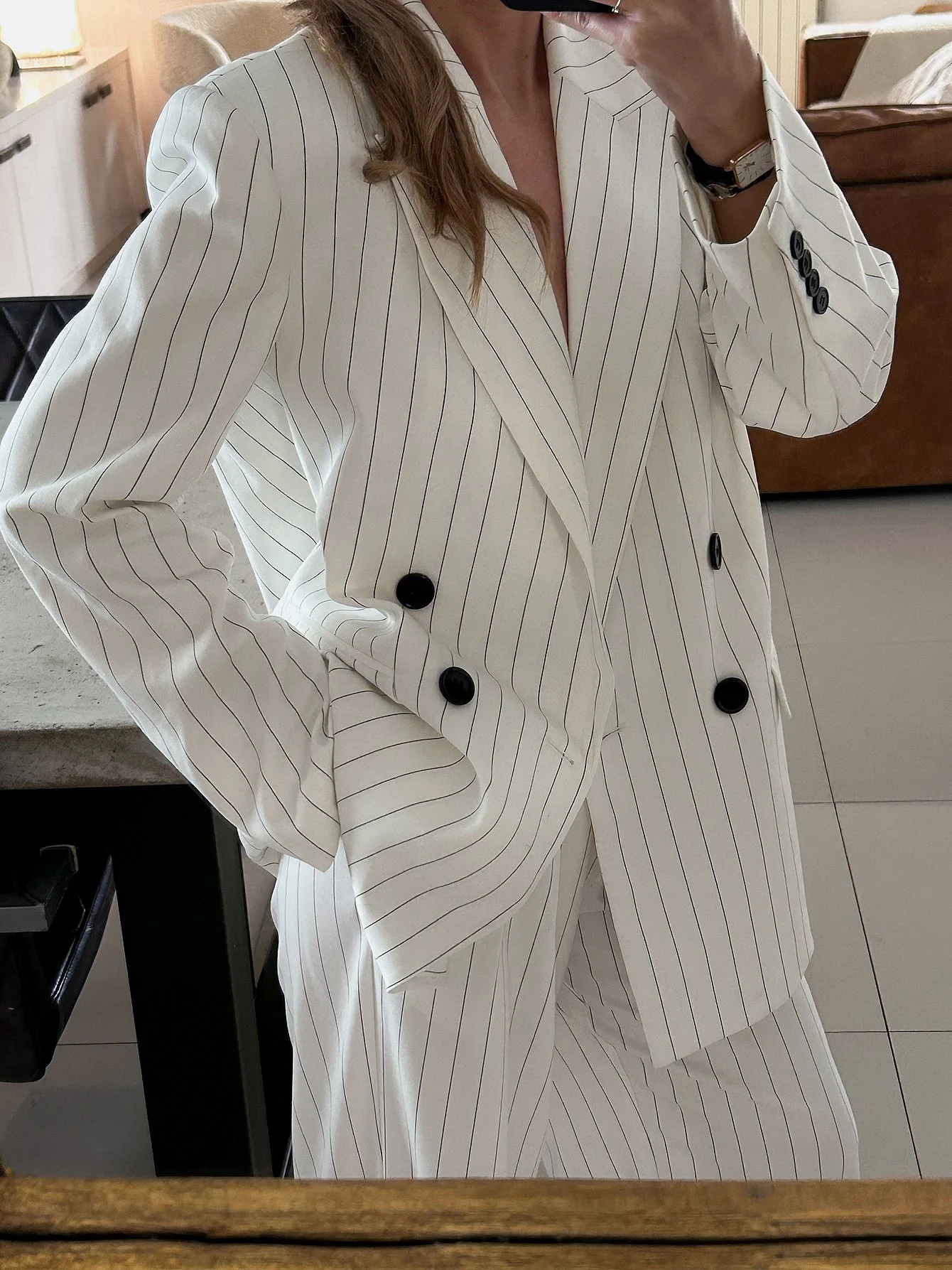 Oversize, gestreifter Zweireiher-Blazer