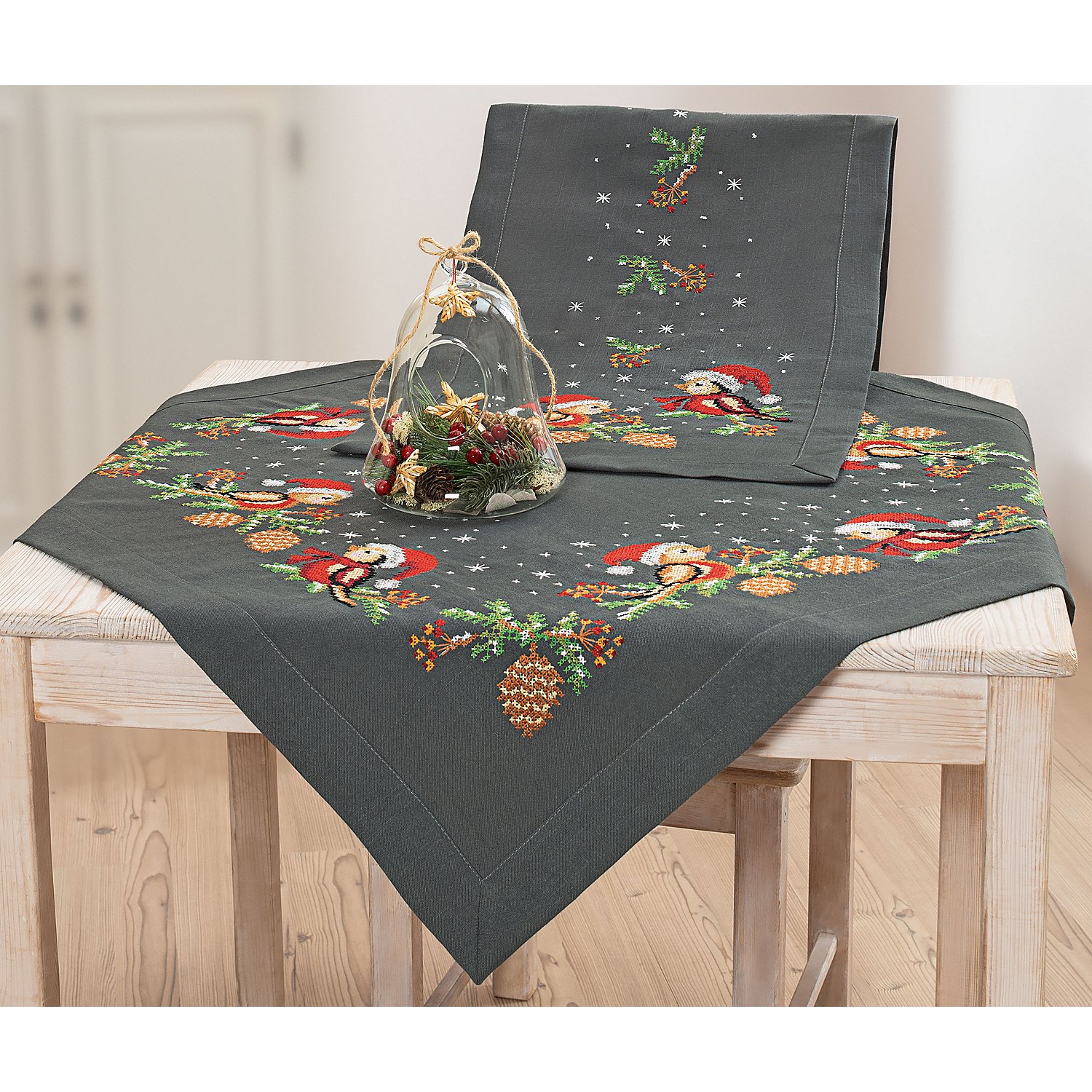 Stickmitteldecke 