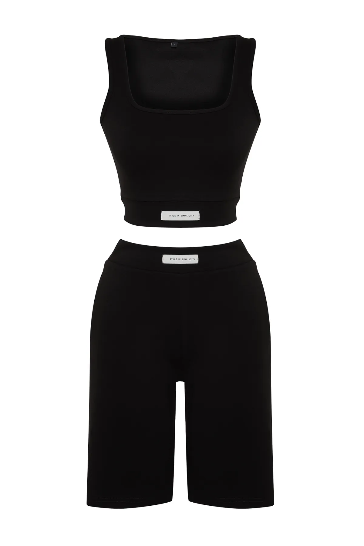 Trendyol Collection  Black Label Detailliertes Set aus Oberteil und Unterteil aus flexiblem Strick mit weicher Textur TWOSS24AU00127