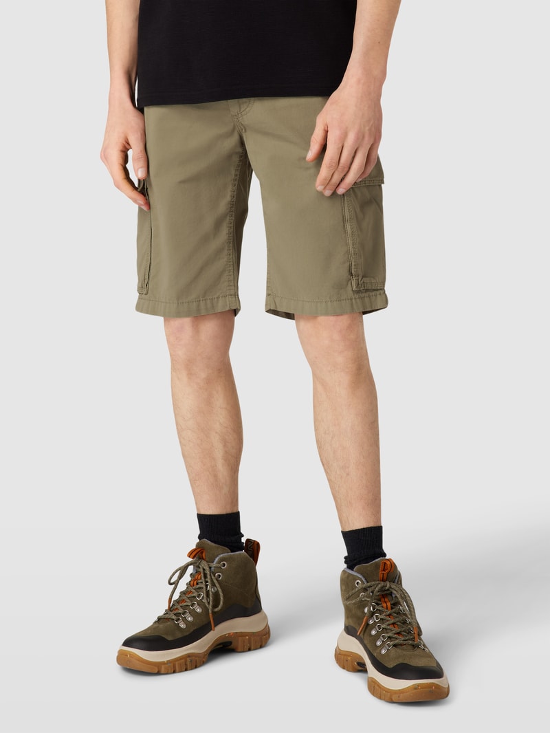 Shorts mit Cargotaschen in khaki