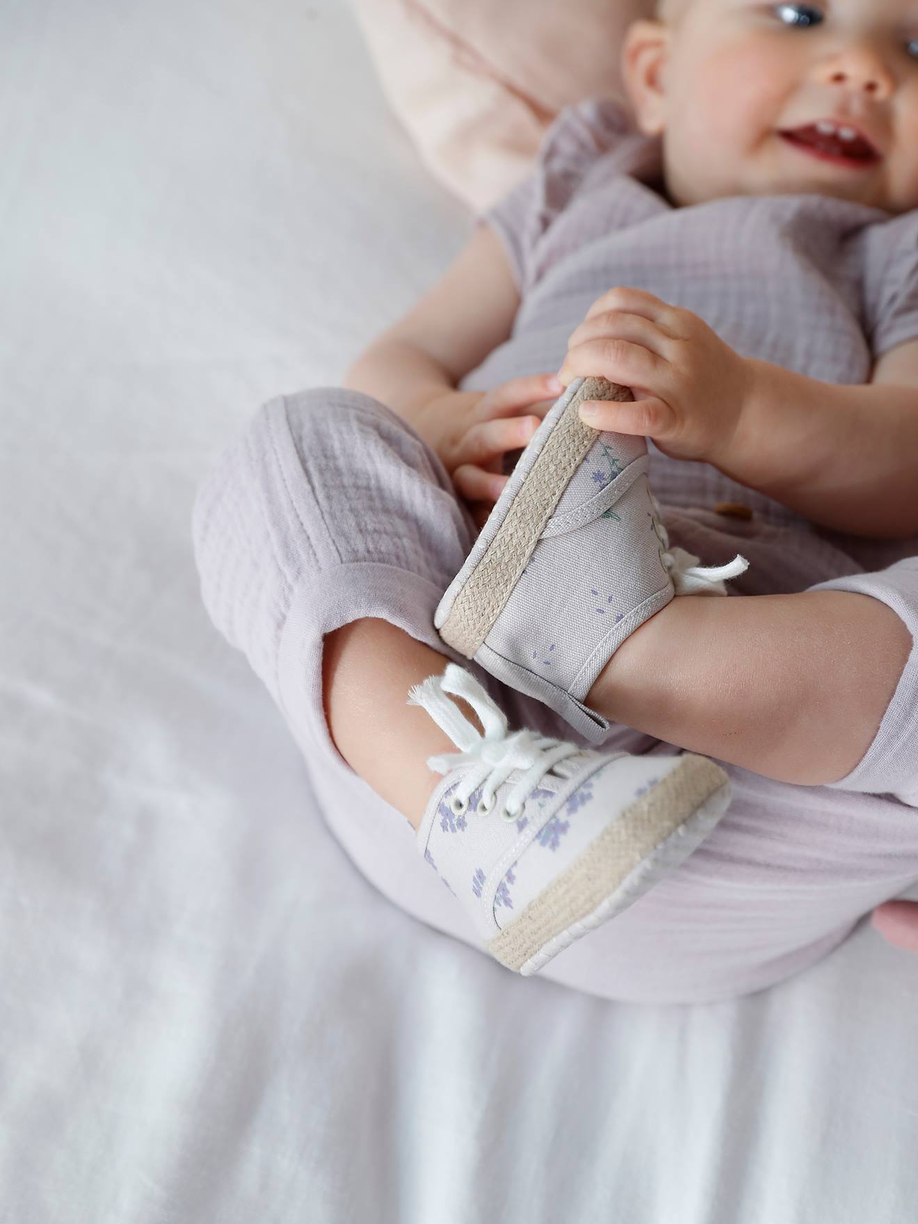 Vertbaudet Mädchen Baby Hausschuhe aus Stoff - violett