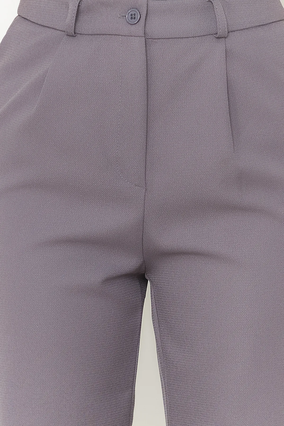 Trendyol Collection  Graue Hose mit weitem Bein/weitem Bein aus Webstoff TWOSS24PL00084