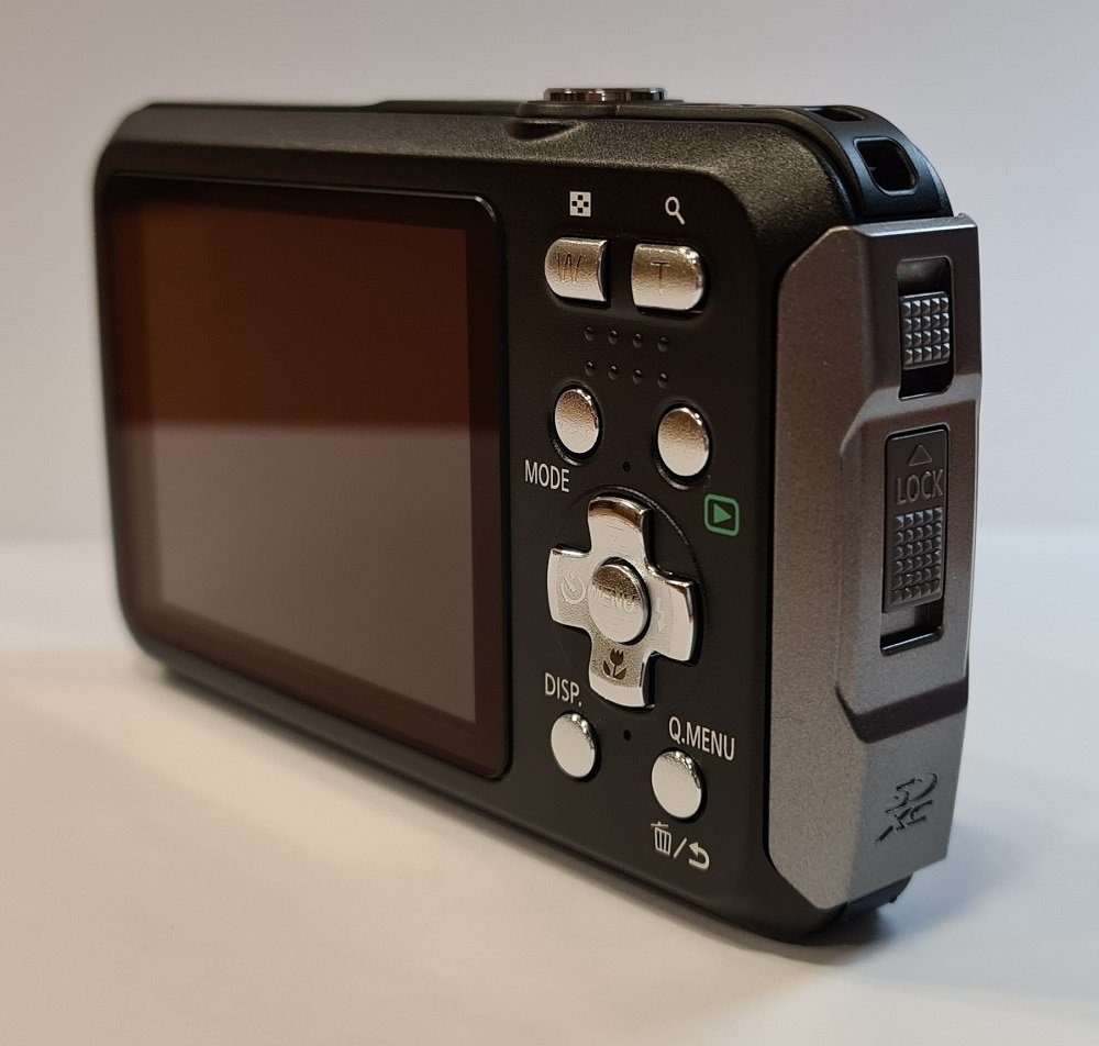 Panasonic Lumix FT30 schwarz Digitalkamera Kompaktkamera