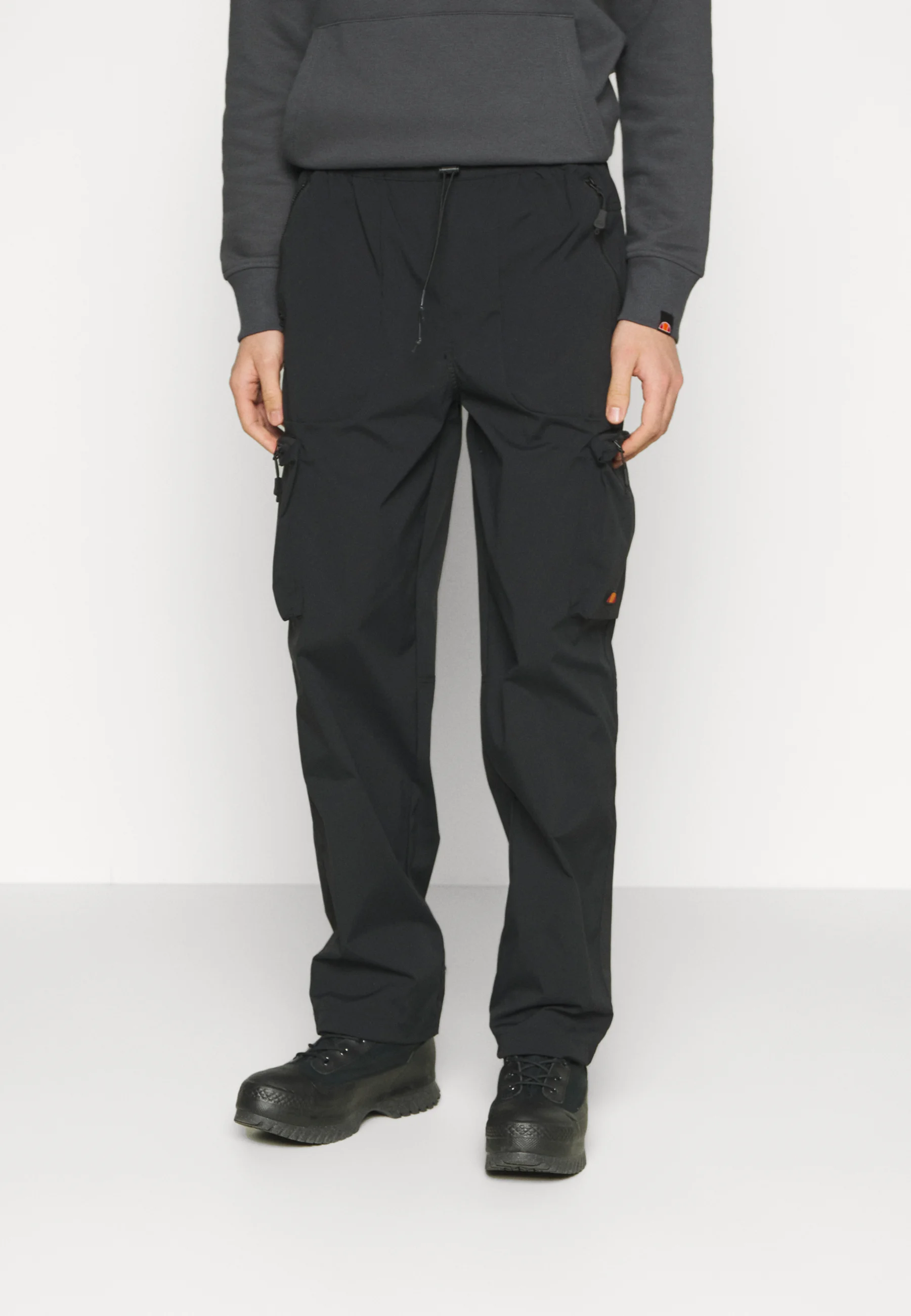 Ellesse SQUADRON PANT - Pantalones cargo