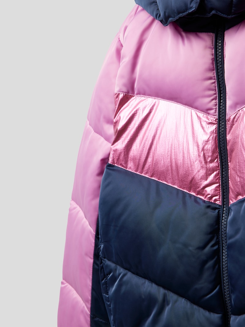 Steppjacke im Colour-Blocking-Design in blau
