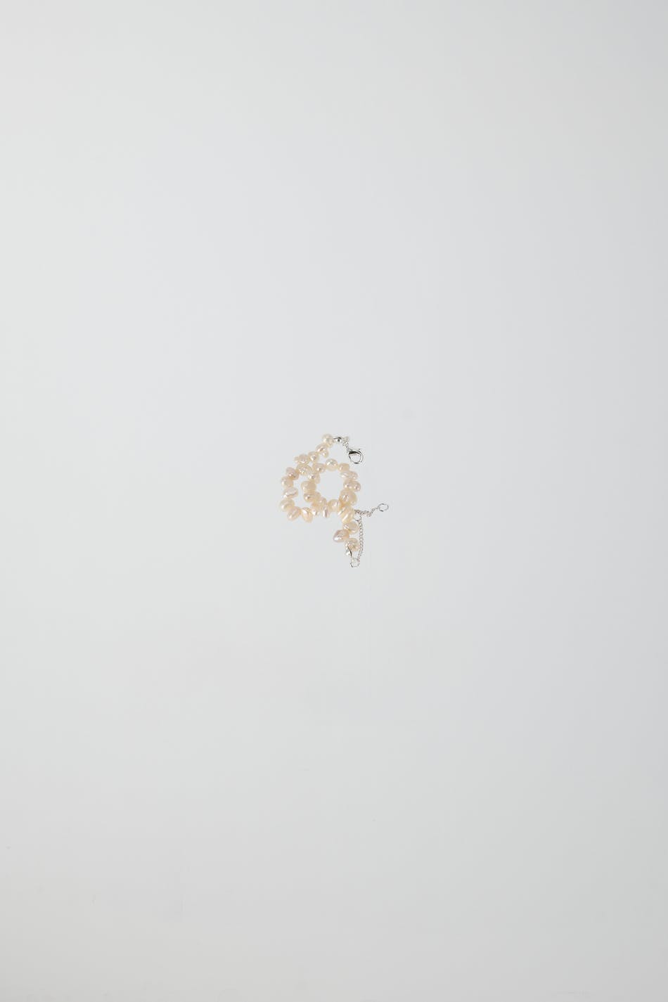 Fresh-water pearl bracelet