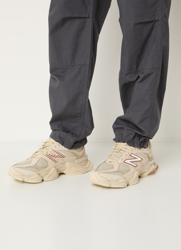 Teniși New Balance 9060 cu detalii din plasă