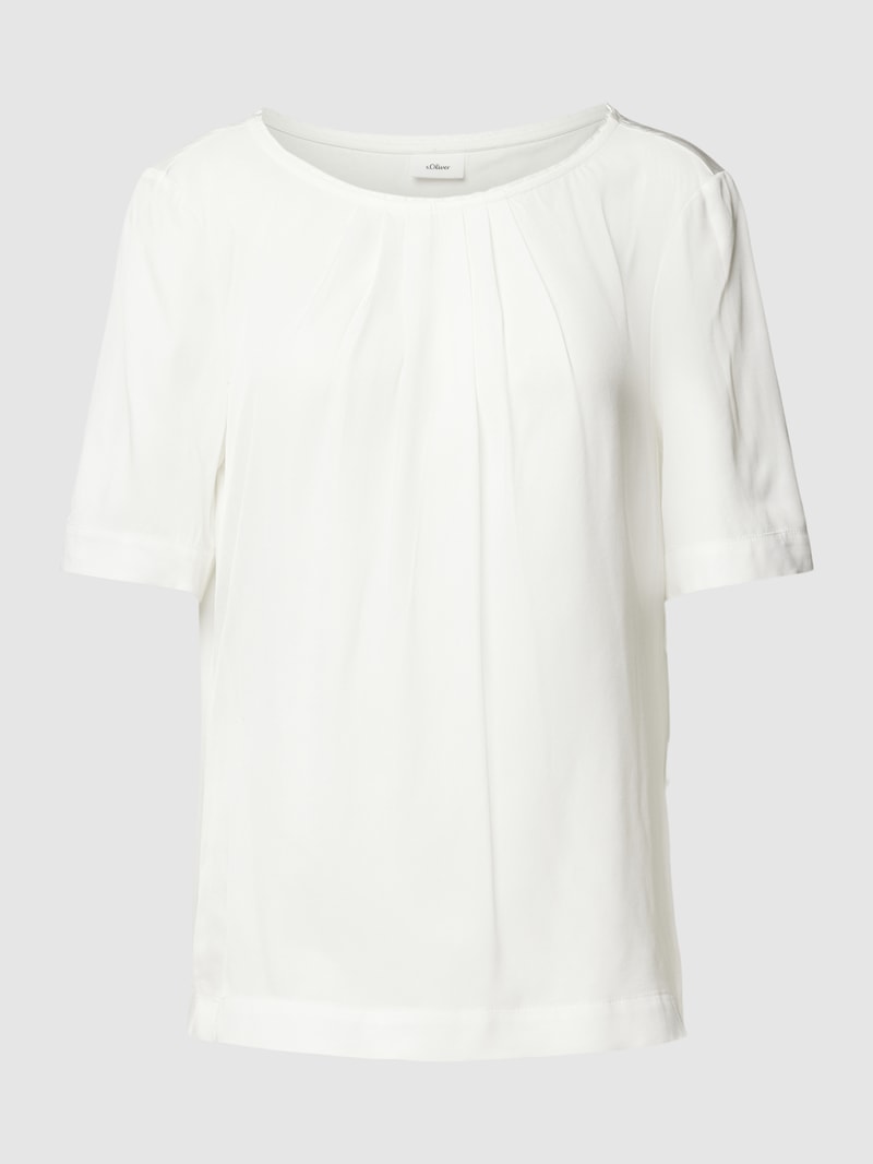 Bluse mit gelegten Falten in weiß
