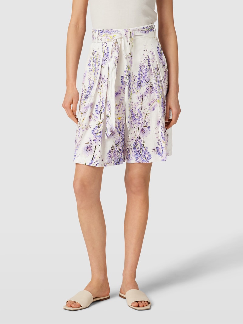 Bermudas mit Bindegürtel in offwhite