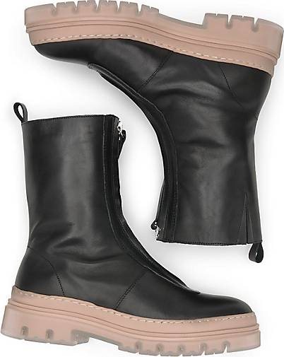 Another A Plateau-Stiefelette