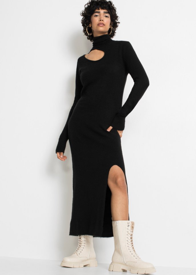Langes Strickkleid mit Cut-Outs