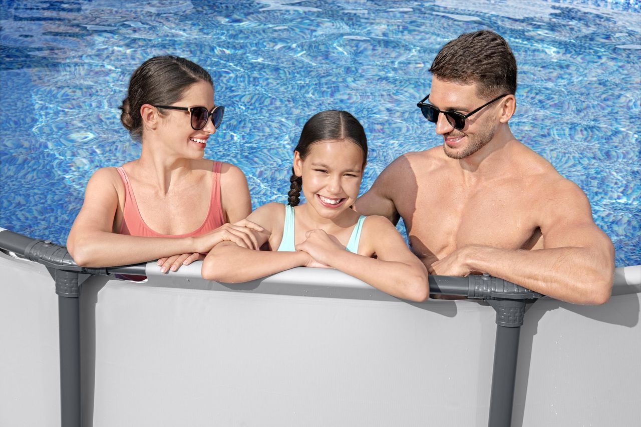 Bestway Steel Pro MAX™ Frame Pool Komplett-Set mit Filterpumpe Ø 396 x 122 cm, lichtgrau, rund