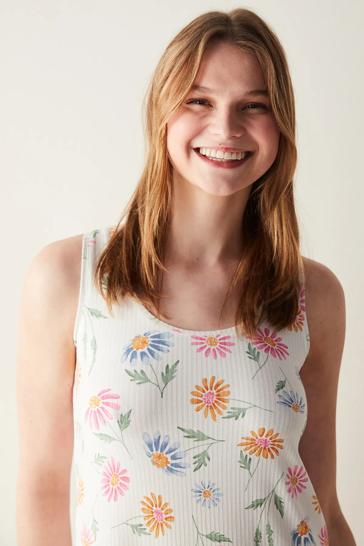 Penti  Cremefarbenes Nachthemd mit Flora-Print