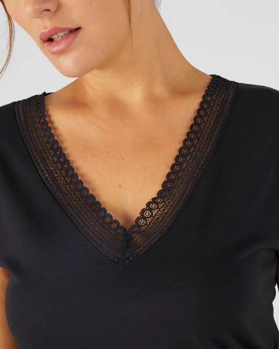 Tee-shirt manches courtes col dentelle Climatyl