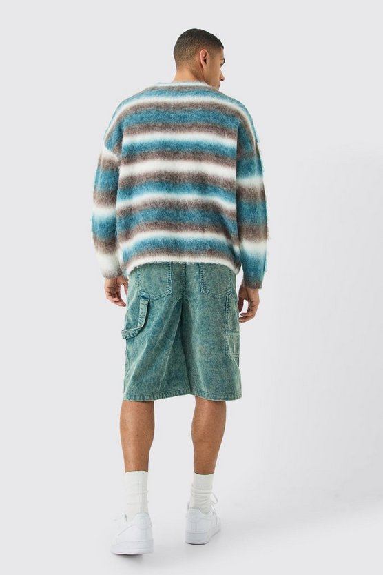 Dunkelblaue Cord-Jorts mit Acid-Waschung