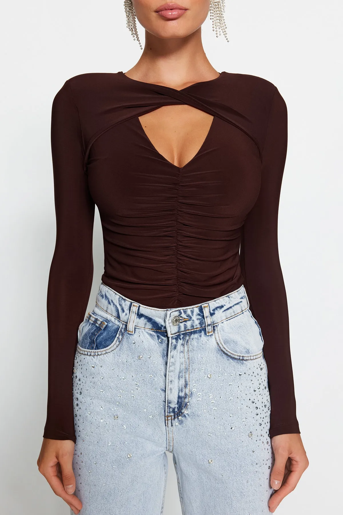 Trendyol Collection  Brauner Strickbody mit Cut-Outs/Fensterdetail TPRAW24BD00001