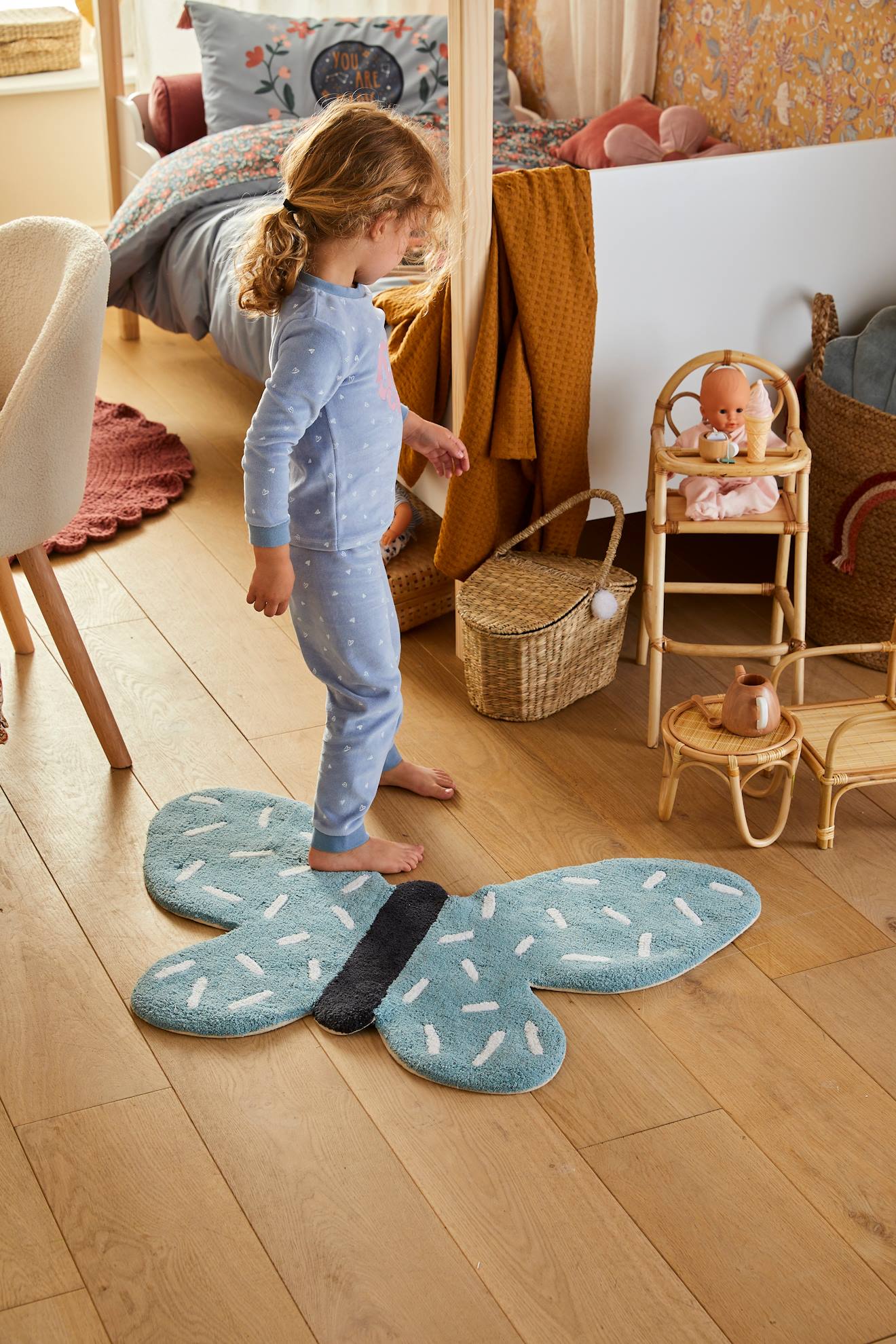 Vertbaudet Kinder Badezimmerteppich, Schmetterling - blau+weiß
