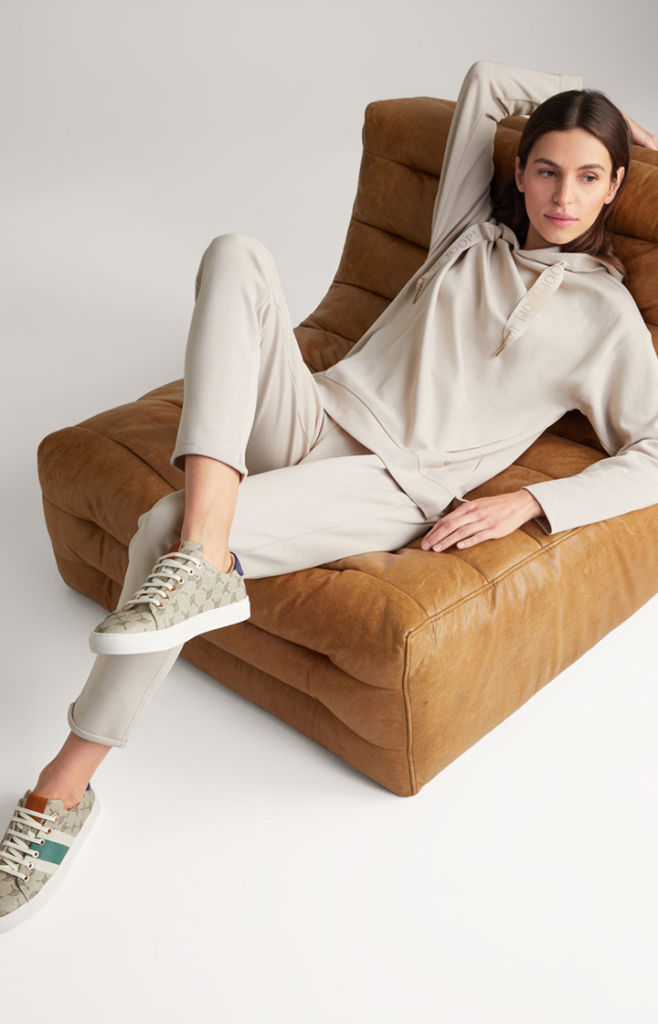 Hoodie in Nude