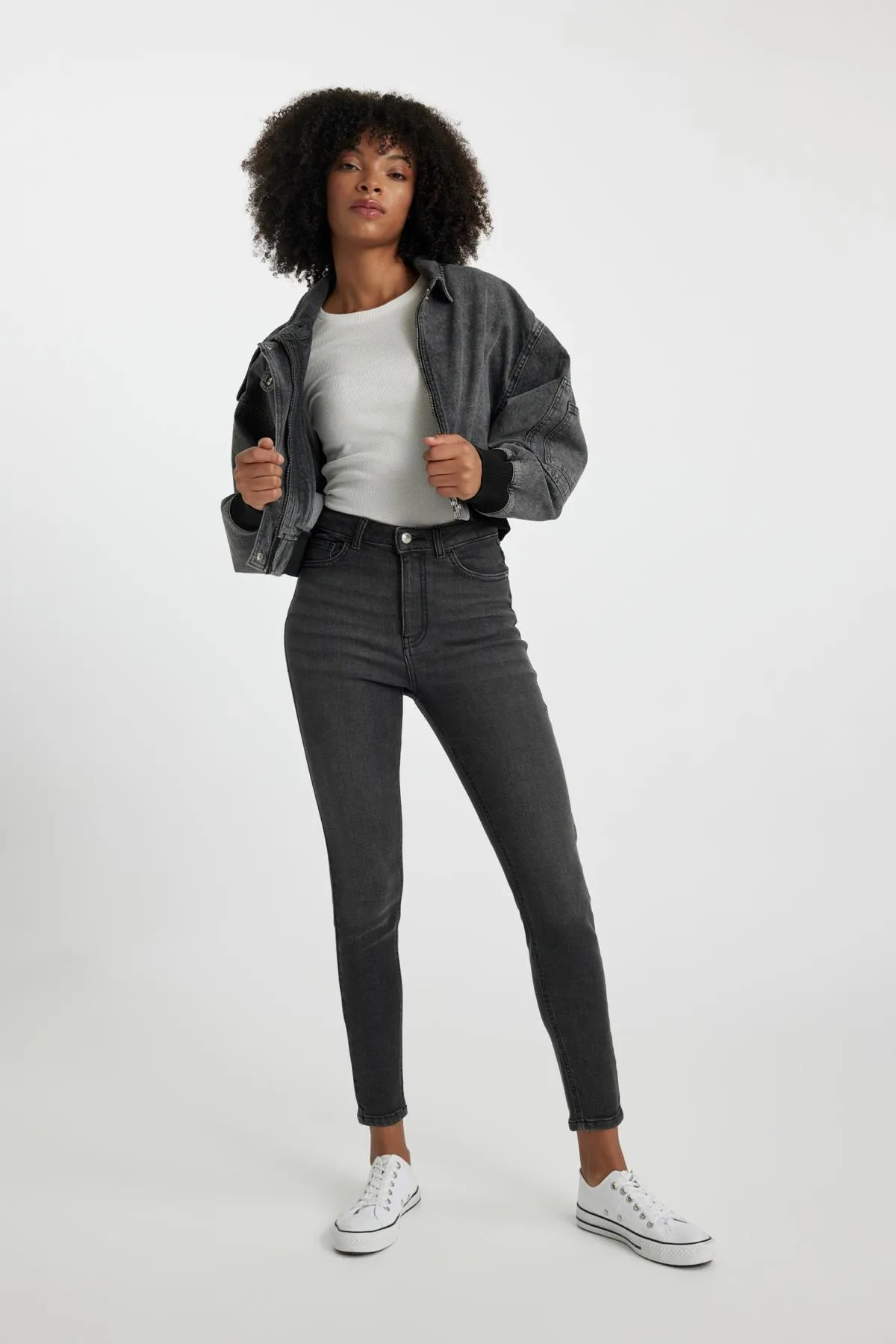 DeFacto  Skinny Fit Jeans mit hohem Bund und Röhrenjeans - Anna A6994ax23wn