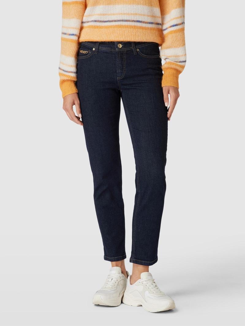 Verkürzte Jeans mit Label-Detail in dunkelblau