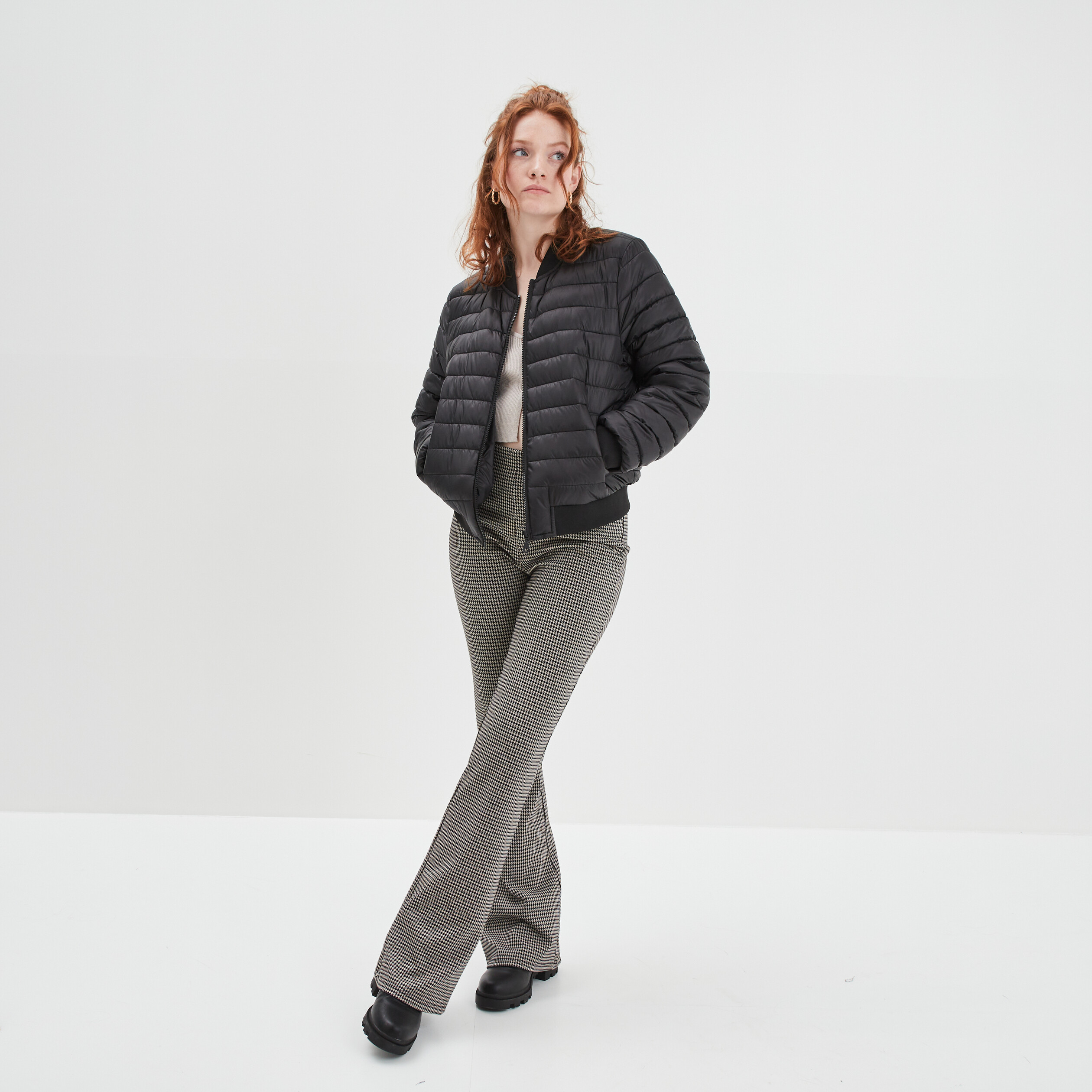 Gilet court manches longues col en V sable femme | La Halle