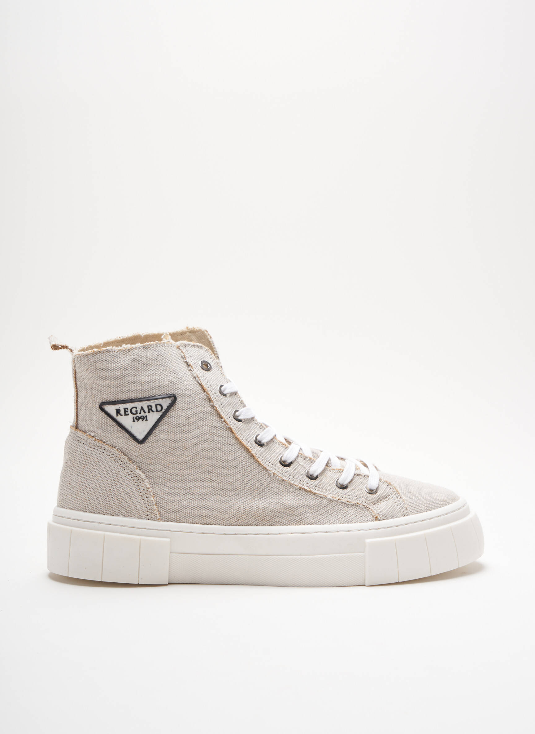 Regard Baskets Femme couleur beige