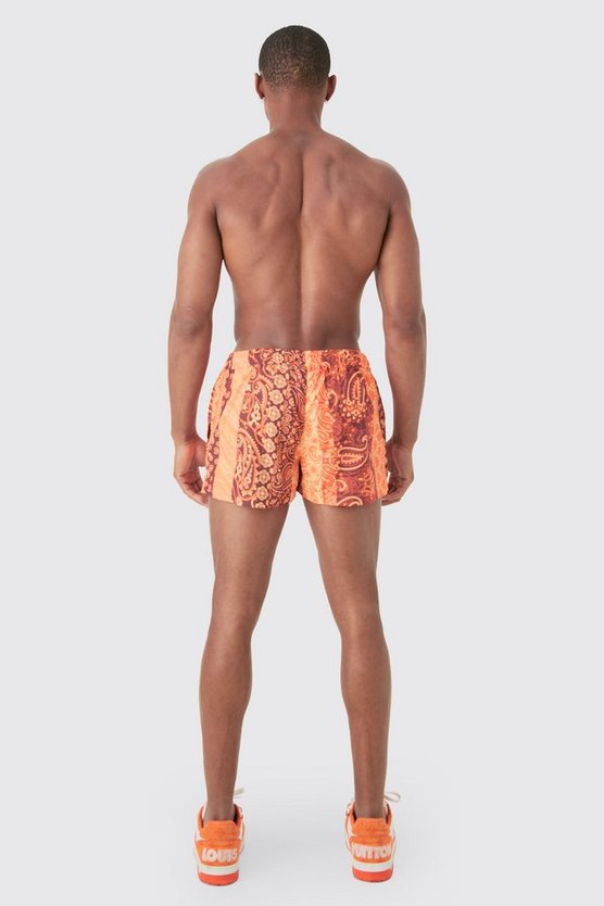 Super kurze Badehose mit Bandana-Print