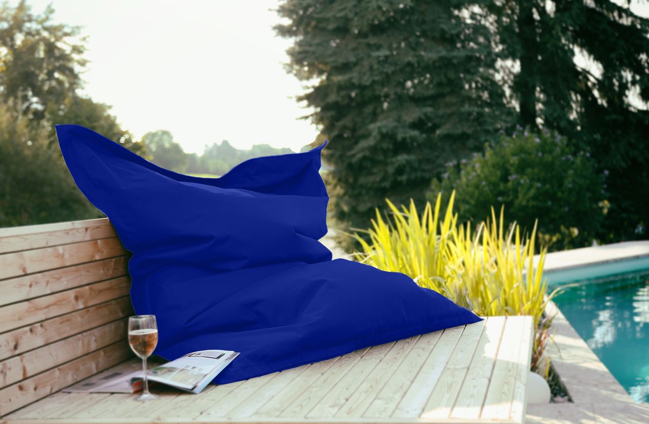 Kinzler Outdoorfähiger Riesensitzsack ca. 140 x 180 cm, Farbe royalblau