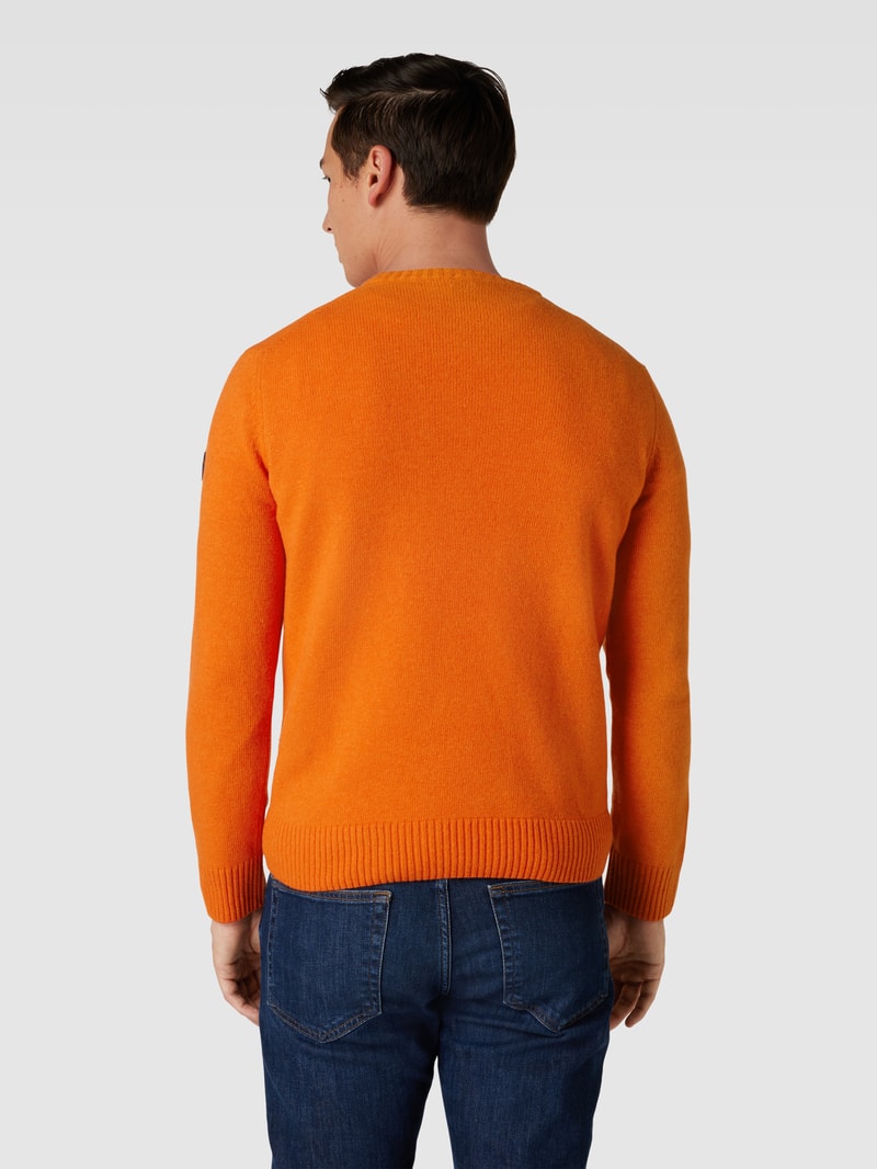 Strickpullover mit Label-Patch in orange