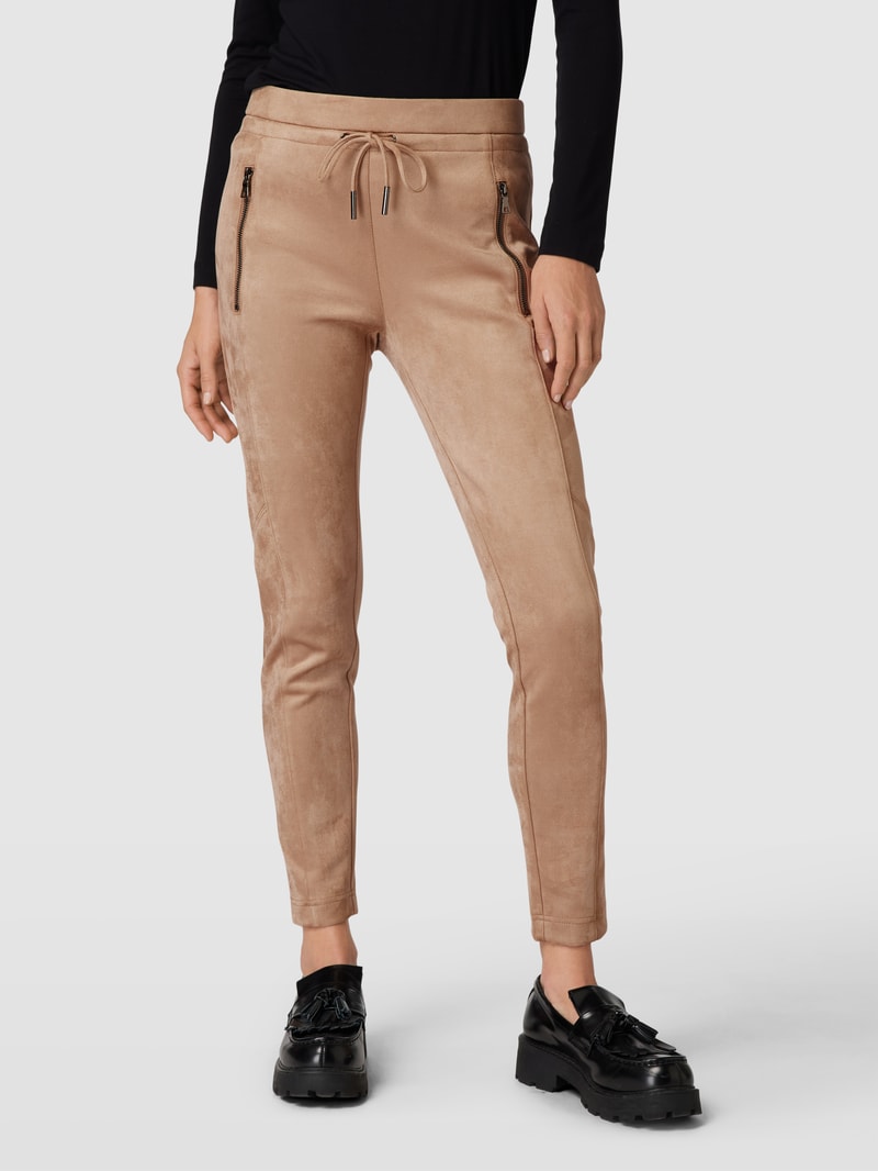 Stoffhose mit Reißverschlusstaschen Modell 'Elvina' in beige