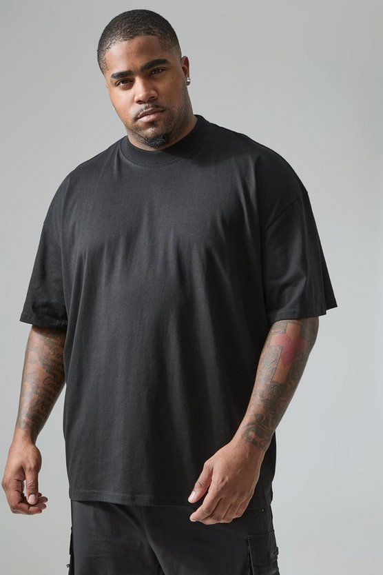 Plus Active Extended Neck One More Rep T-shirt
