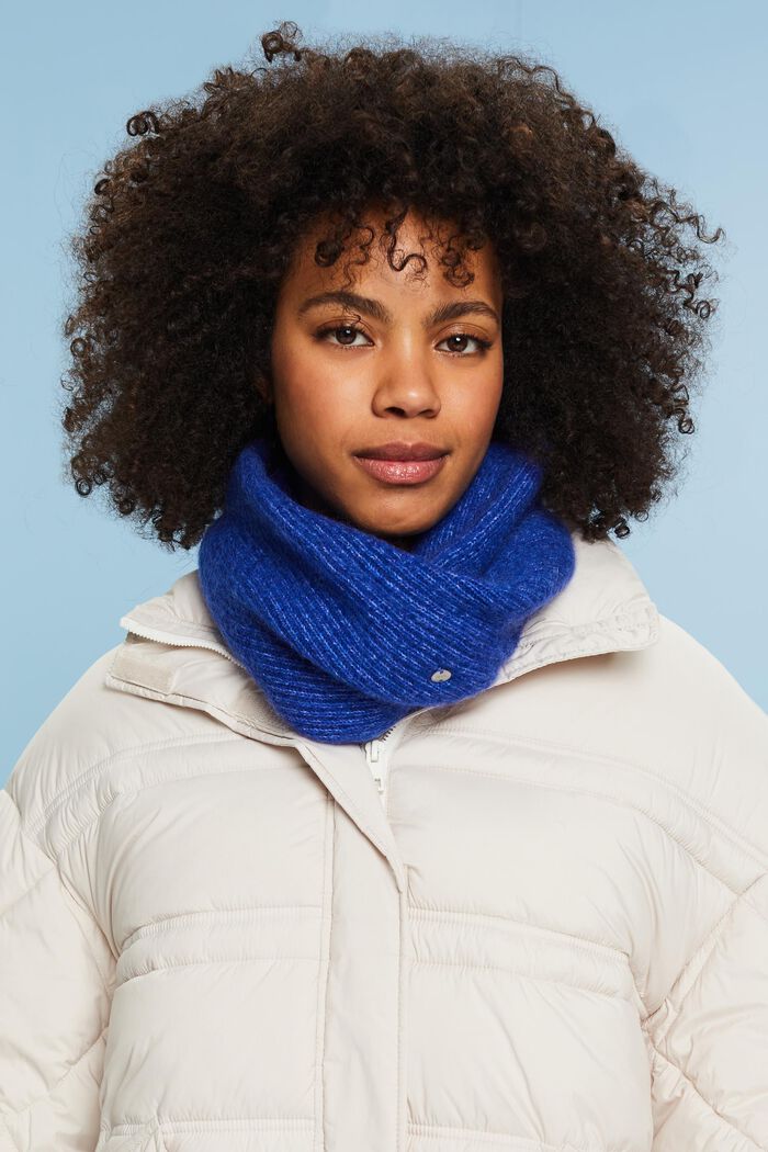 Loop-Schal aus Mohair und Wolle im Twist-Design