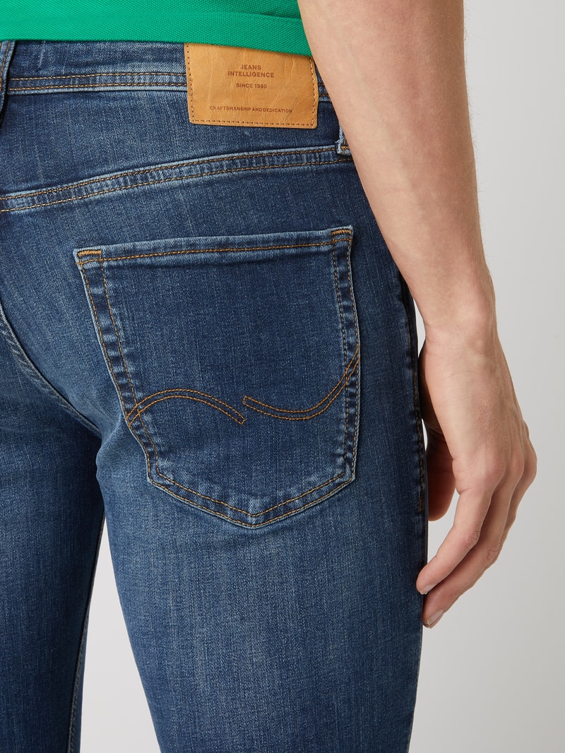 Slim Fit Jeans mit Stretch-Anteil in jeans