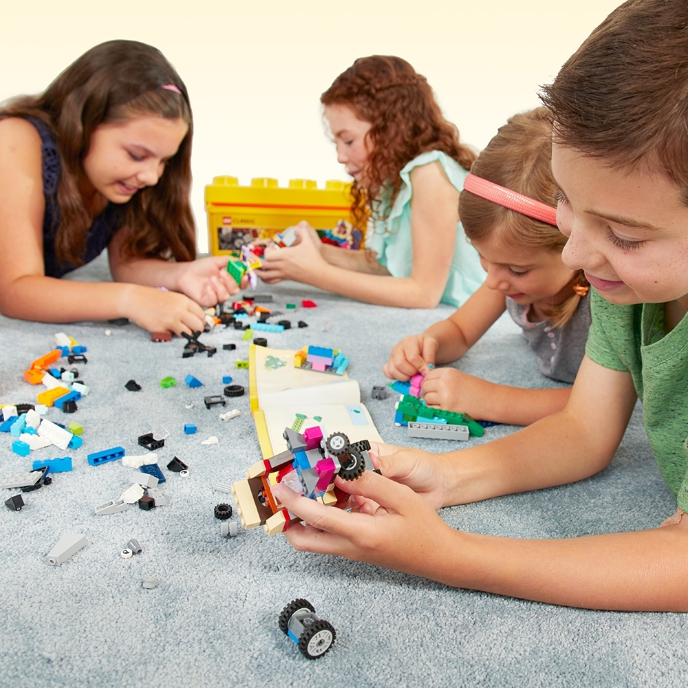 LEGO® Mittelgroße Bausteine-Box 10696