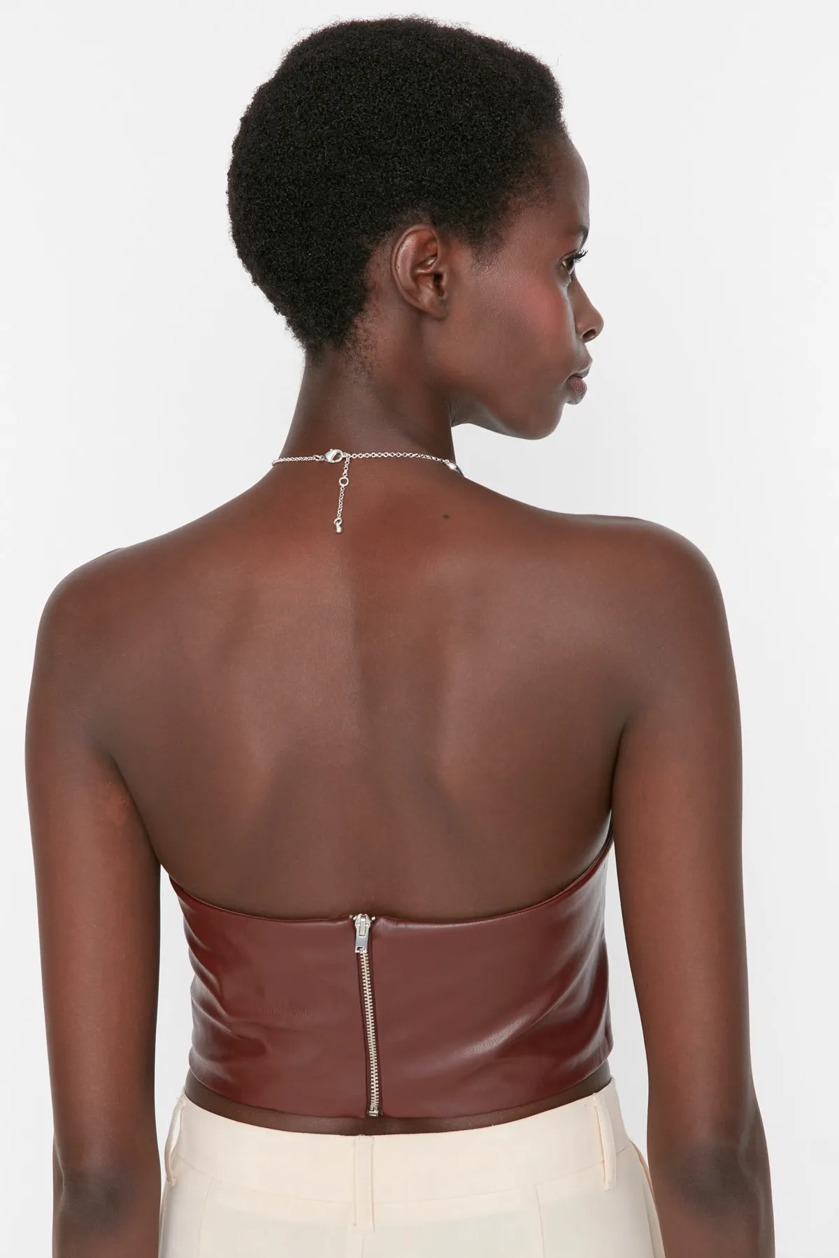 Trendyol Collection  Weinrotes Kunstleder-Bustier TPRSS22BS00000