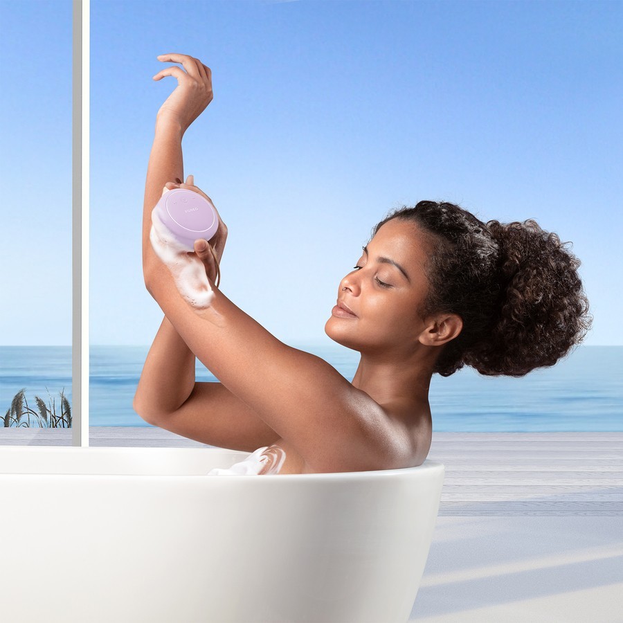 4 body Körperreinigungs- und Massagegerät für alle Hauttypen