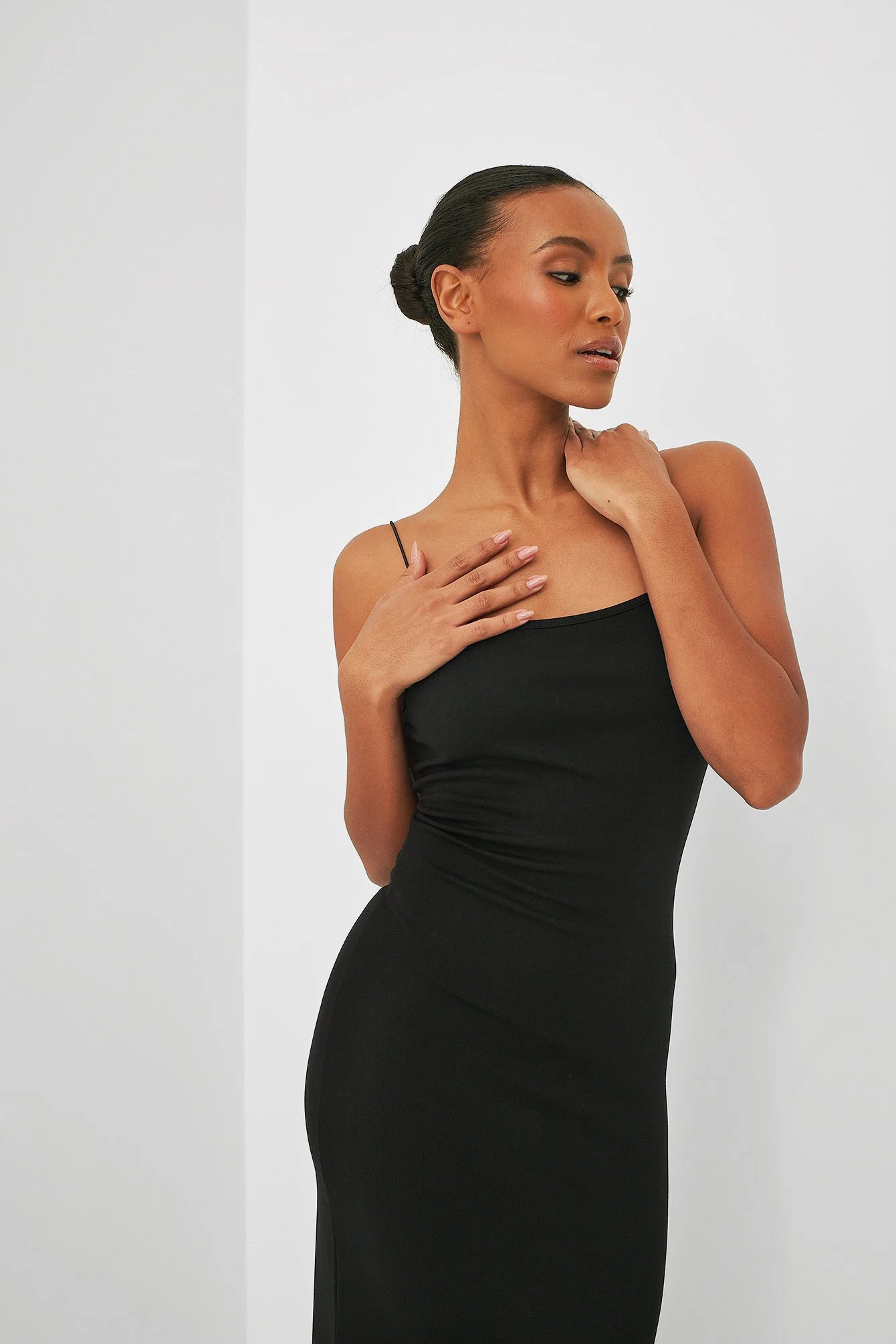 Kleid mit Spaghettiträgern