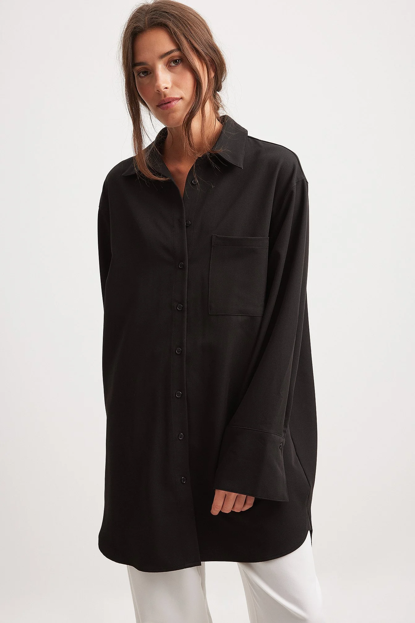 Übergroßes Hemdkleid