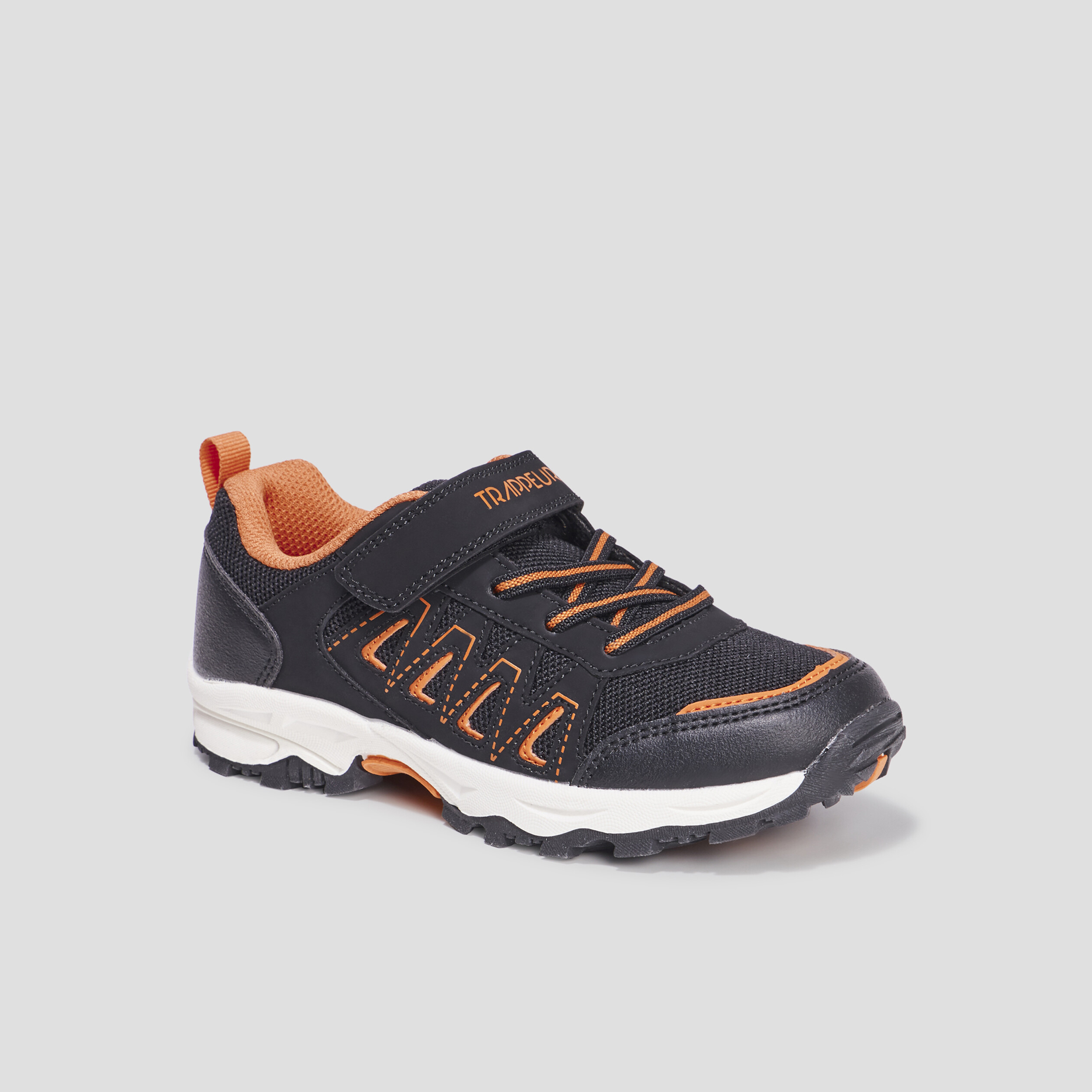 Baskets running scratchs Trappeur Rapen noir garçon | La Halle