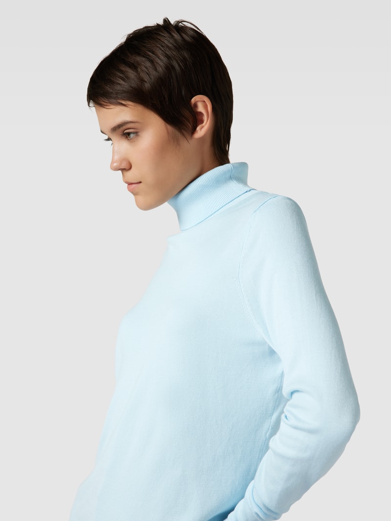 Longsleeve mit Rollkragen in hellblau