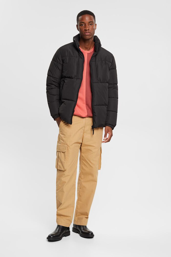 Steppjacke mit hohem Kragen