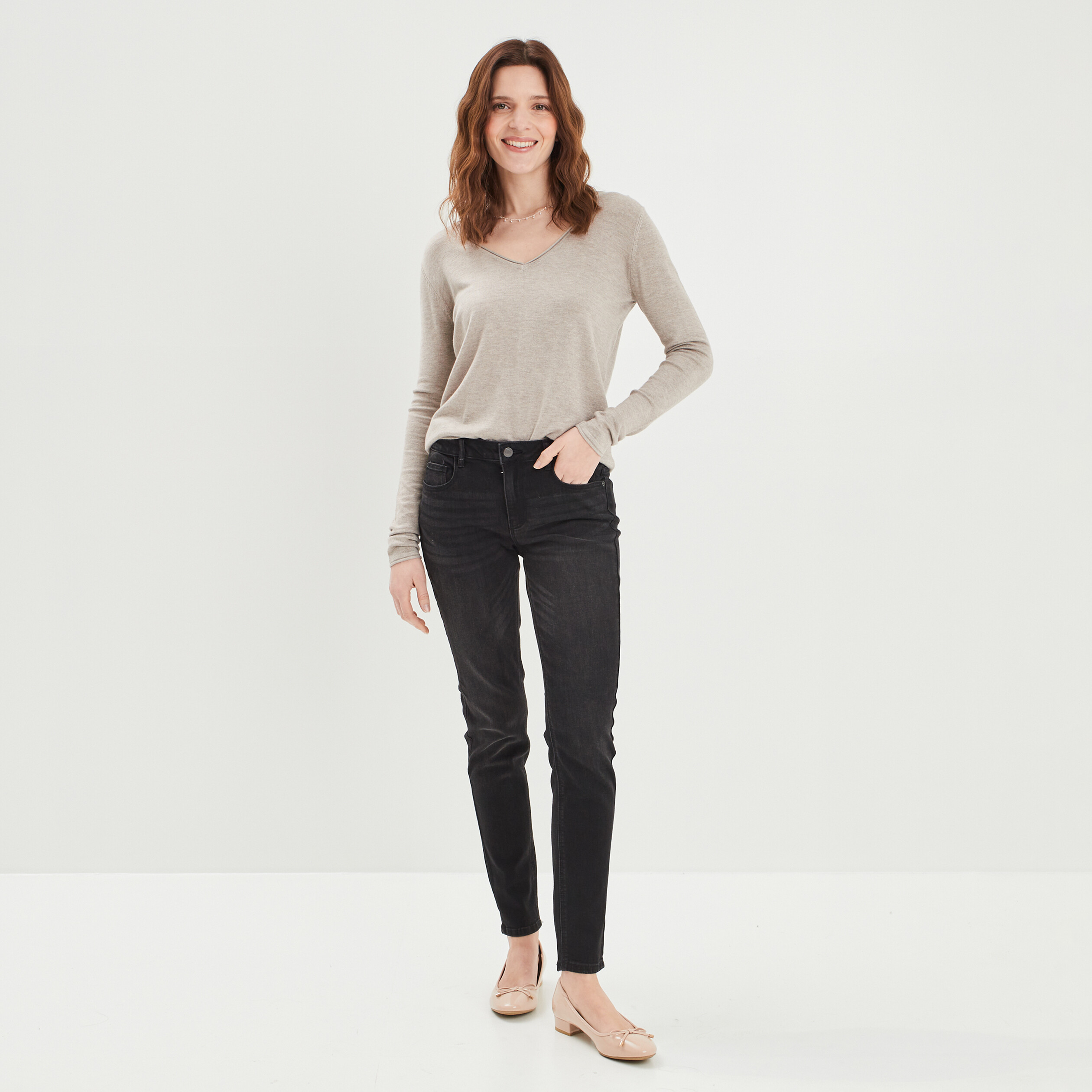 Pull avec col en V beige femme | La Halle