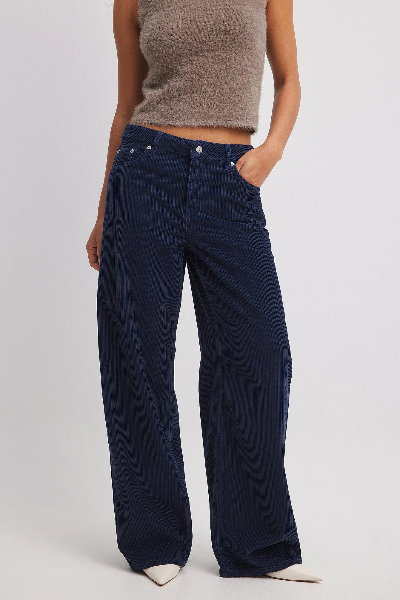 Manchester-Hose mit mittelhoher Taille