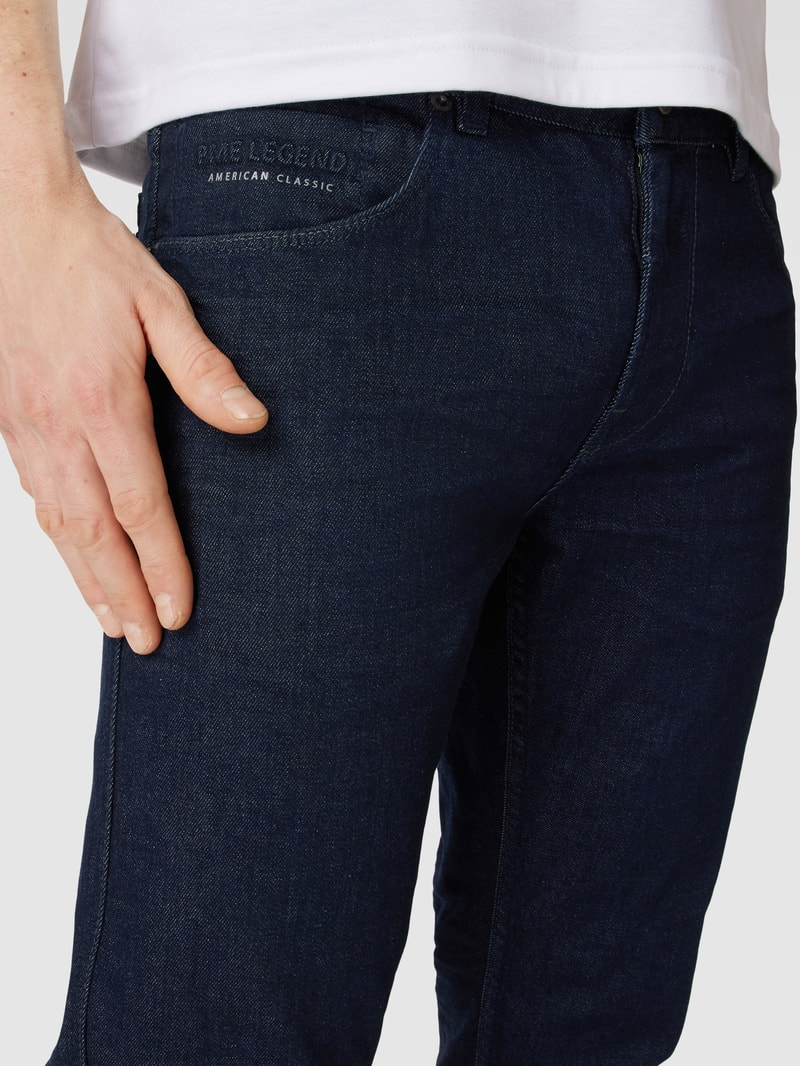 Jeans mit Label-Detail Modell 'Nightflight JE' in dunkelblau