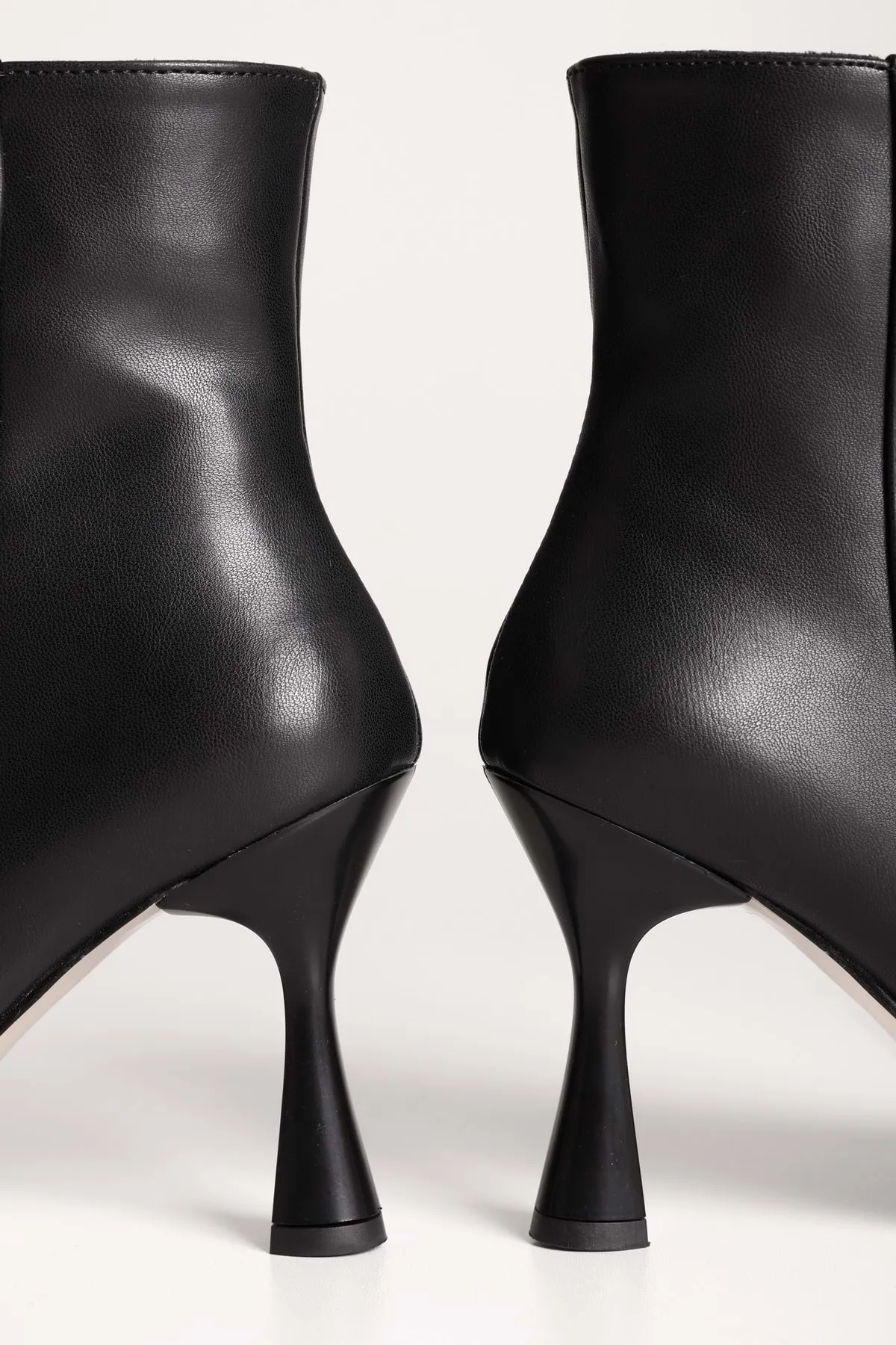Shoeberry  Zian Black Skin Damenstiefel mit Absatz Black Skin