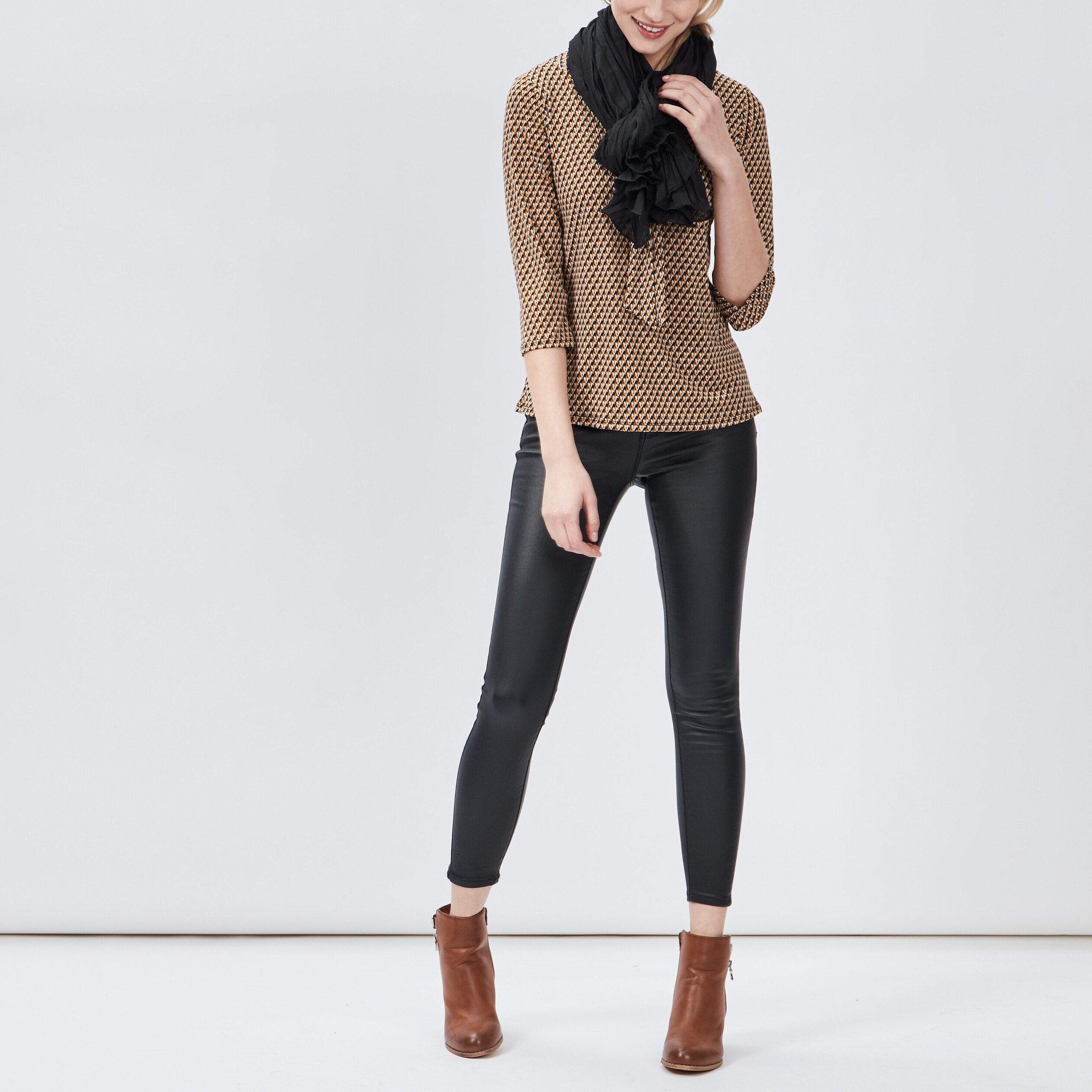 Foulard noir femme | La Halle