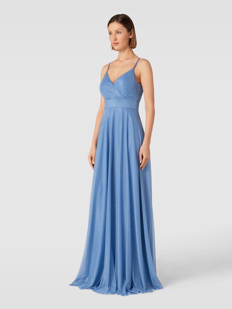 Abendkleid in schimmernder Optik in bleu