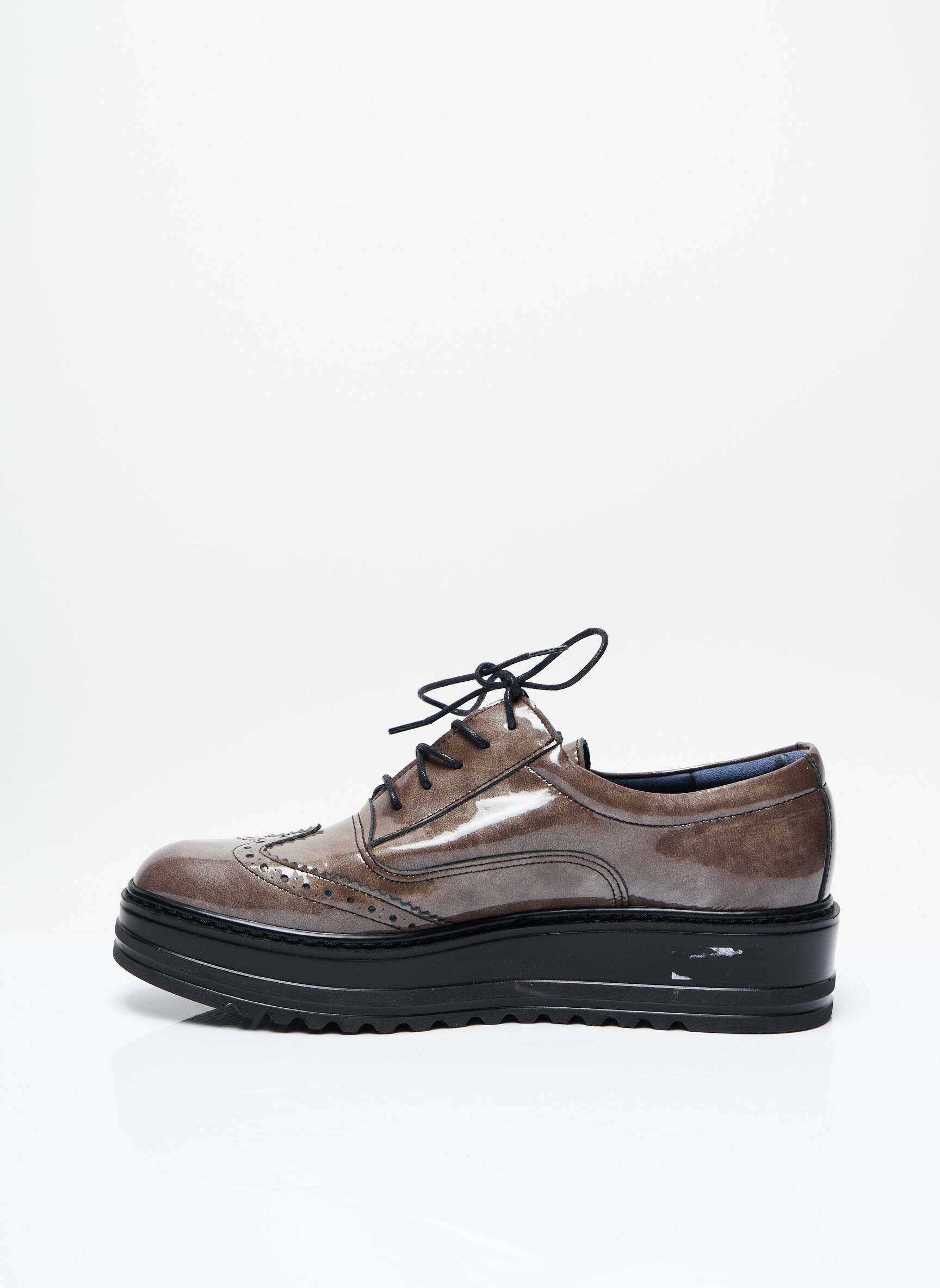 Dorking Derby Femme couleur marron